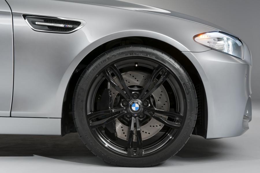  BMW M5 Concept 2011 года  (фото 21 из 37)